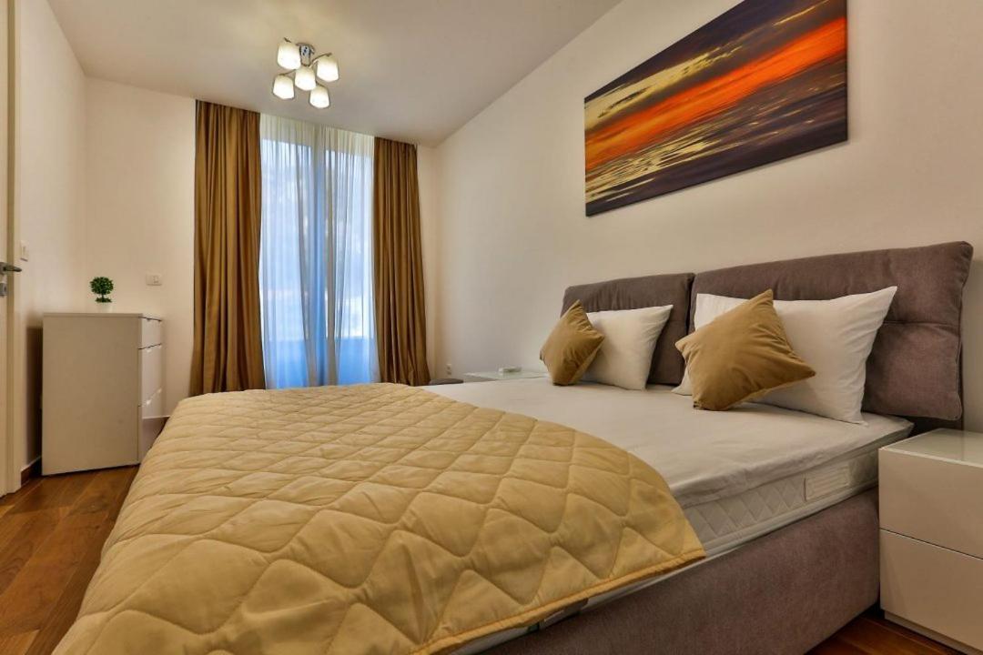Royal Montesun Apartments Будва Экстерьер фото