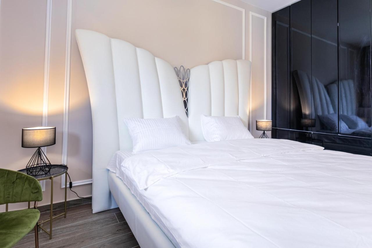 Royal Montesun Apartments Будва Экстерьер фото